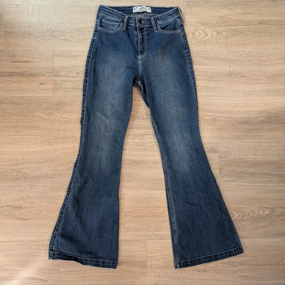 Hollister Curvy High Rise Vintage Flare Y2K Style Jeans Women's Size 28 (Size 6) - Picture 2 of 6
